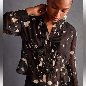 Cabi Silhouette Blouse size Medium